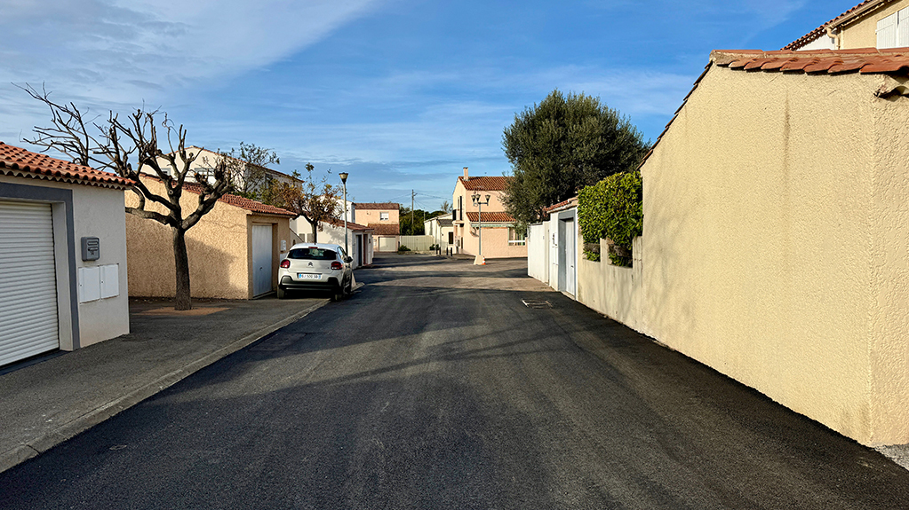 Photo travaux route - Istres invetsit dans vos quartiers